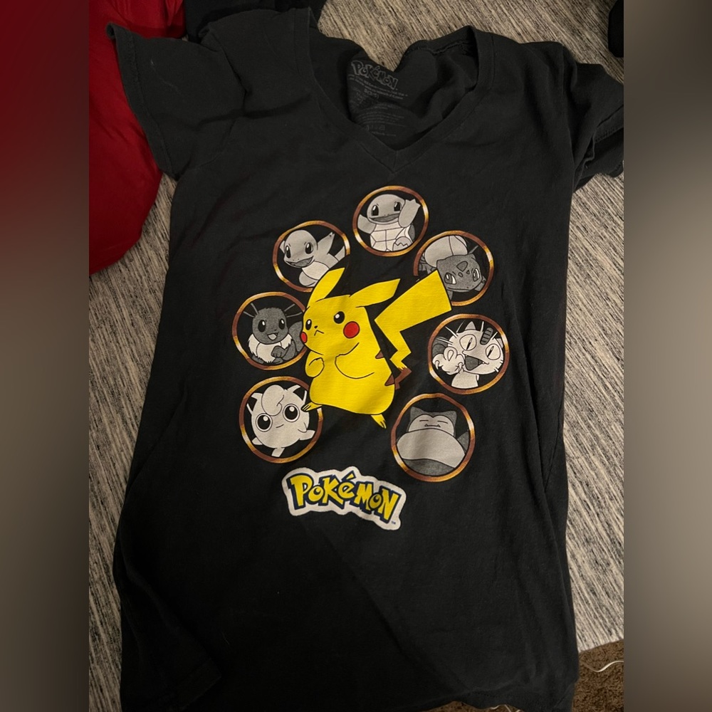 POKÉMON V NECK (S)